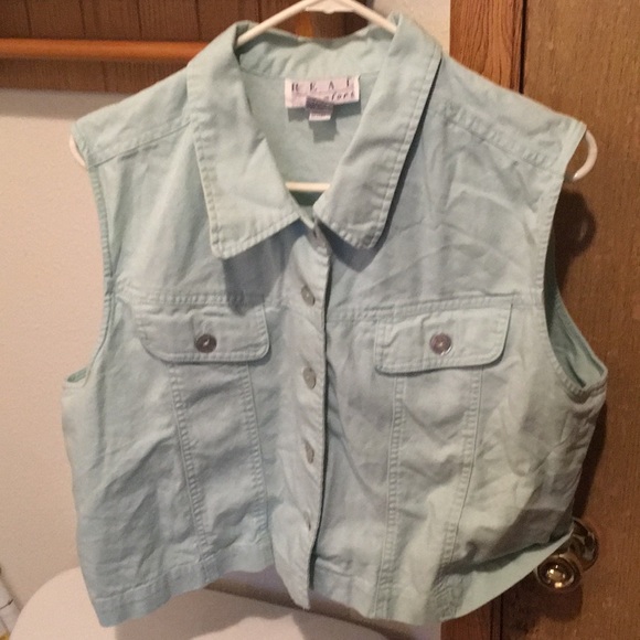 Jean Vest And High Wasted Jean Set sizes: XL & 14P - Picture 2 of 7